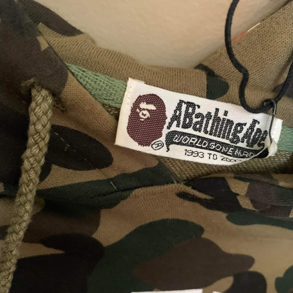 A Bathing ape - Picture 5 of 6